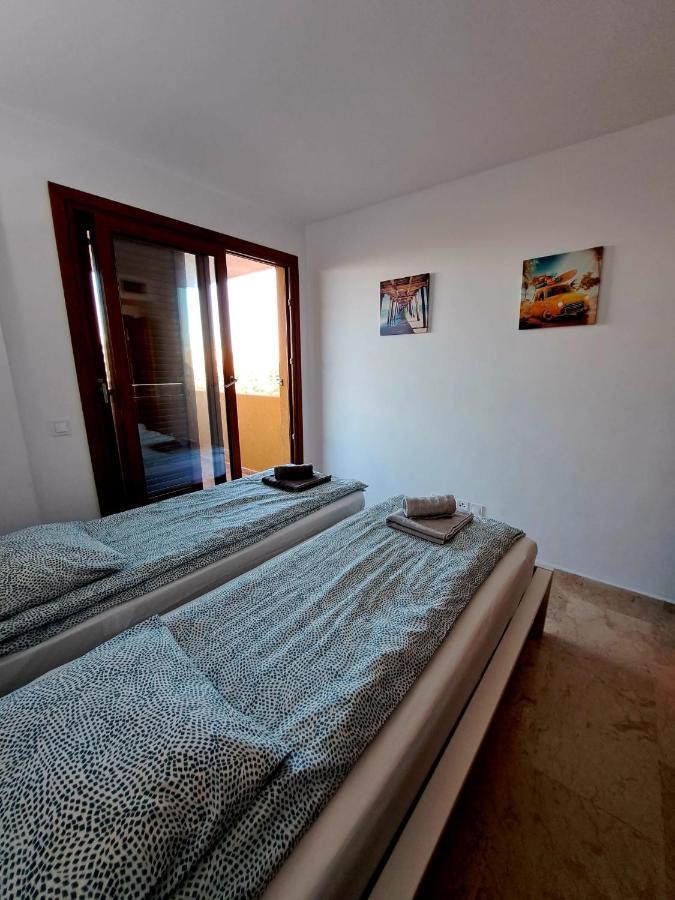 Punta Prima Nice Apartment With Sea Views Torrevieja Exterior photo